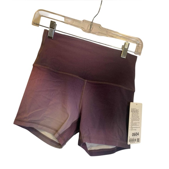 NWT Lululemon align HR shorts 4” ARURA HAZE PURPLE MULTI Size 6 - Picture 1 of 5